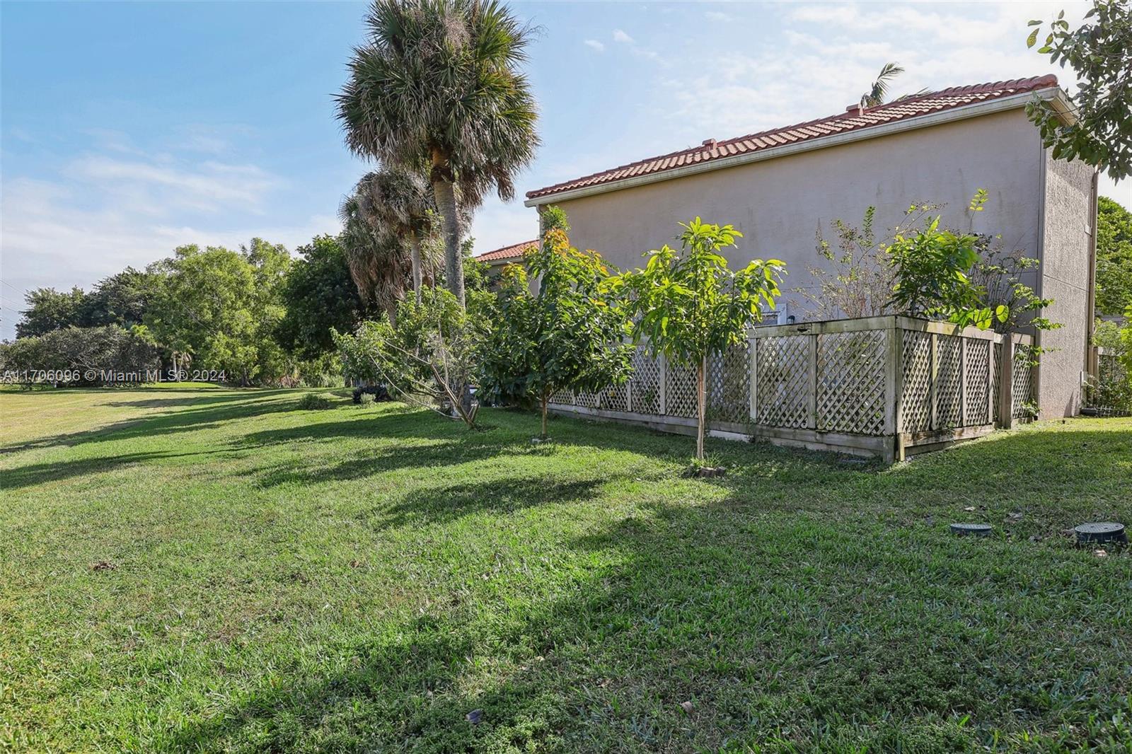 10949 Mainsail Dr Property Photo 38
