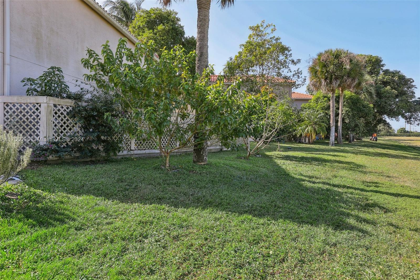 10949 Mainsail Dr Property Photo 39