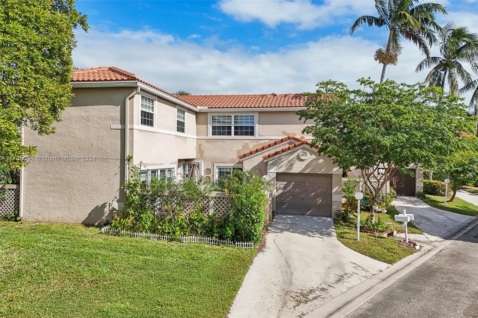 10949 Mainsail Dr Property Photo 42