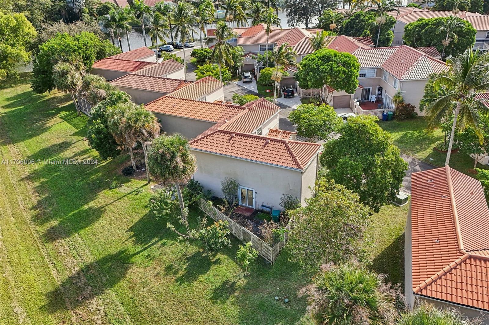 10949 Mainsail Dr Property Photo 52
