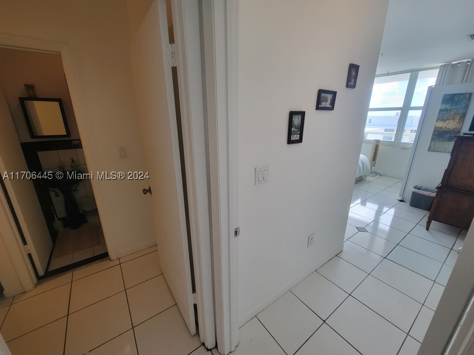 5601 Collins Ave Ph-9 Property Photo 16