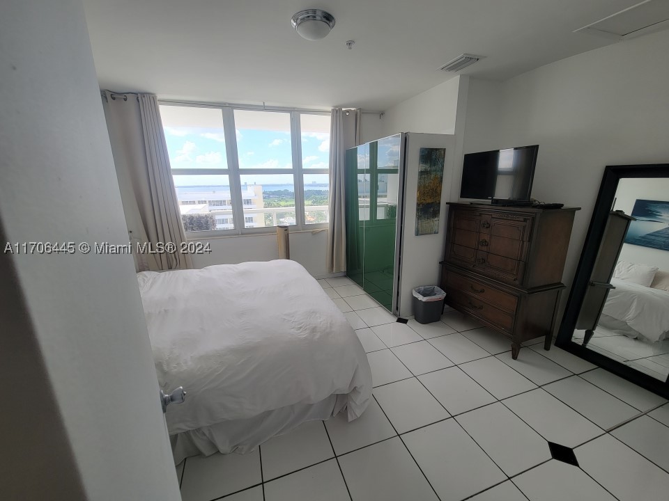 5601 Collins Ave Ph-9 Property Photo 25