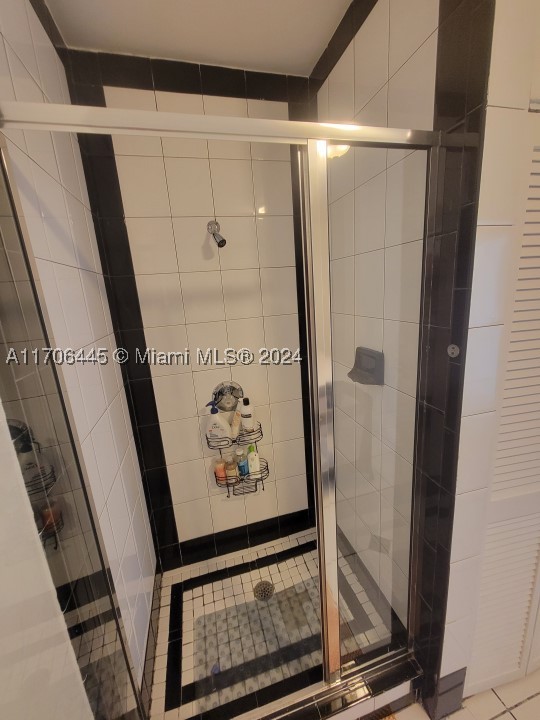 5601 Collins Ave Ph-9 Property Photo 28