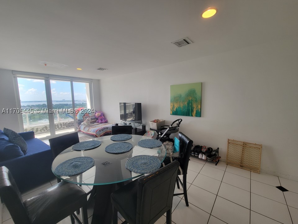 5601 Collins Ave Ph-9 Property Photo 35