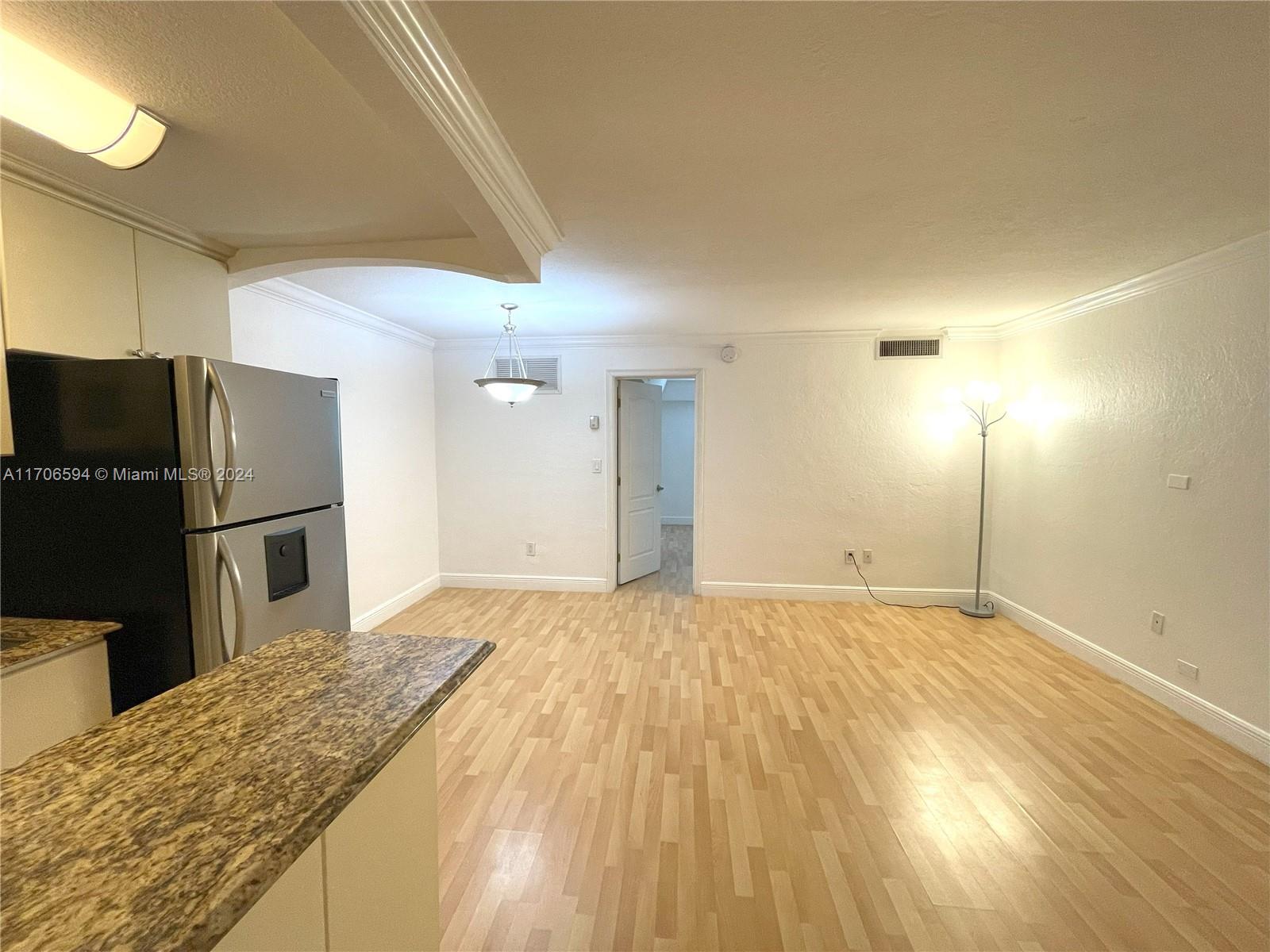 3245 Virginia St 39 Property Photo 5