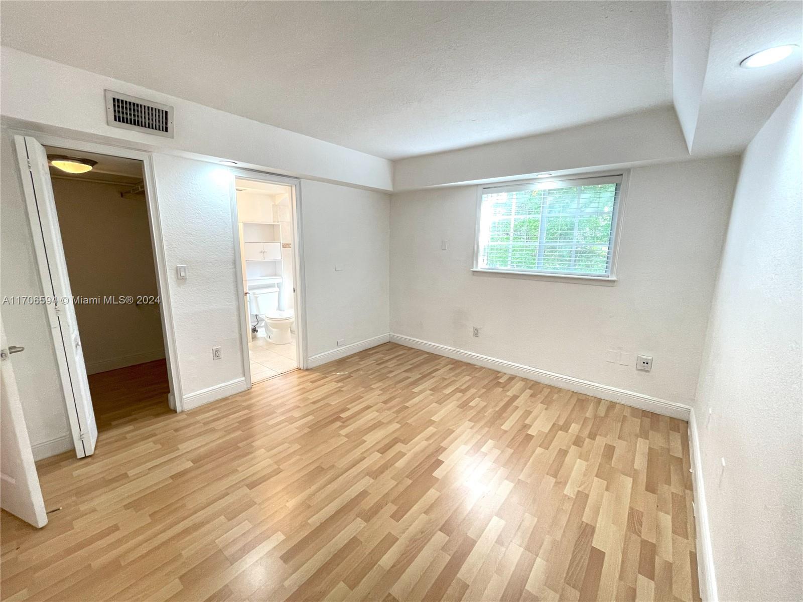 3245 Virginia St 39 Property Photo 10