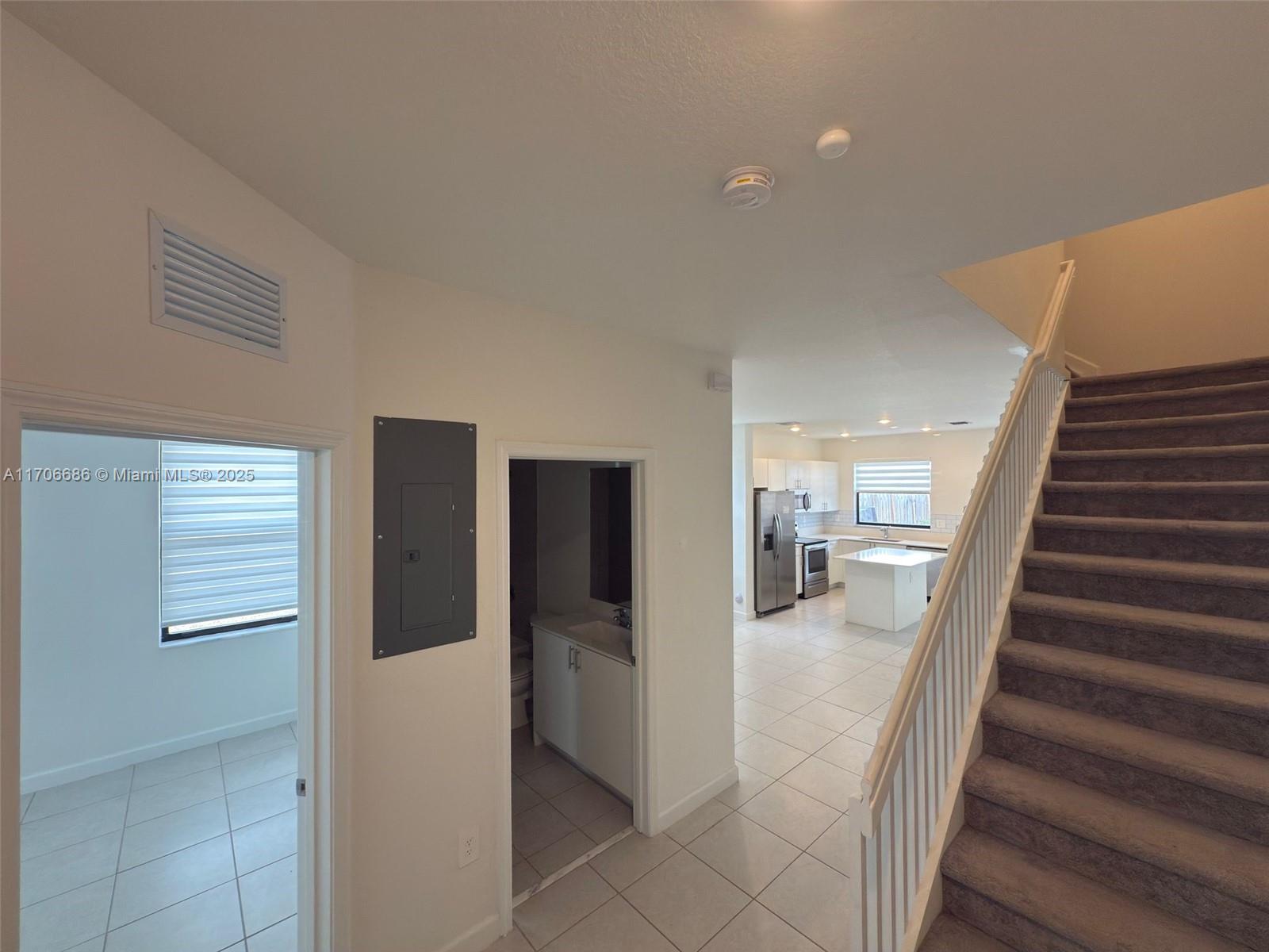11879 Sw 247th Ter Property Photo 6