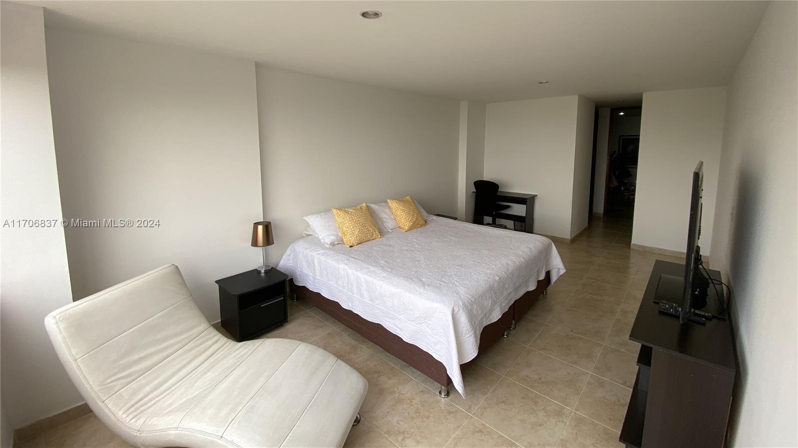 9 Avenida 1002 Property Photo 10