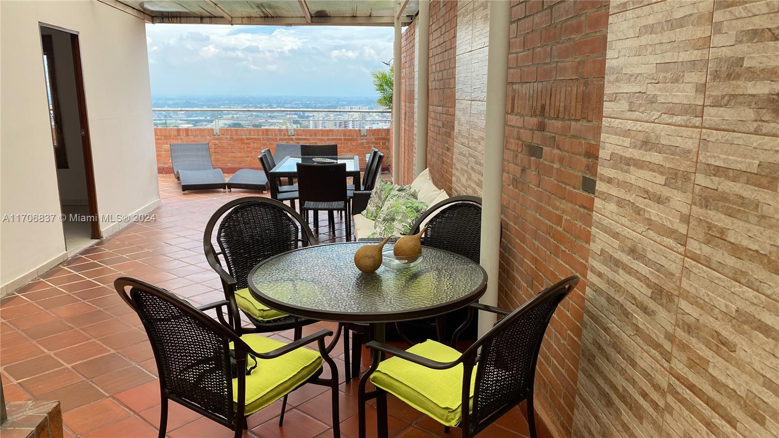 9 Avenida 1002 Property Photo 15