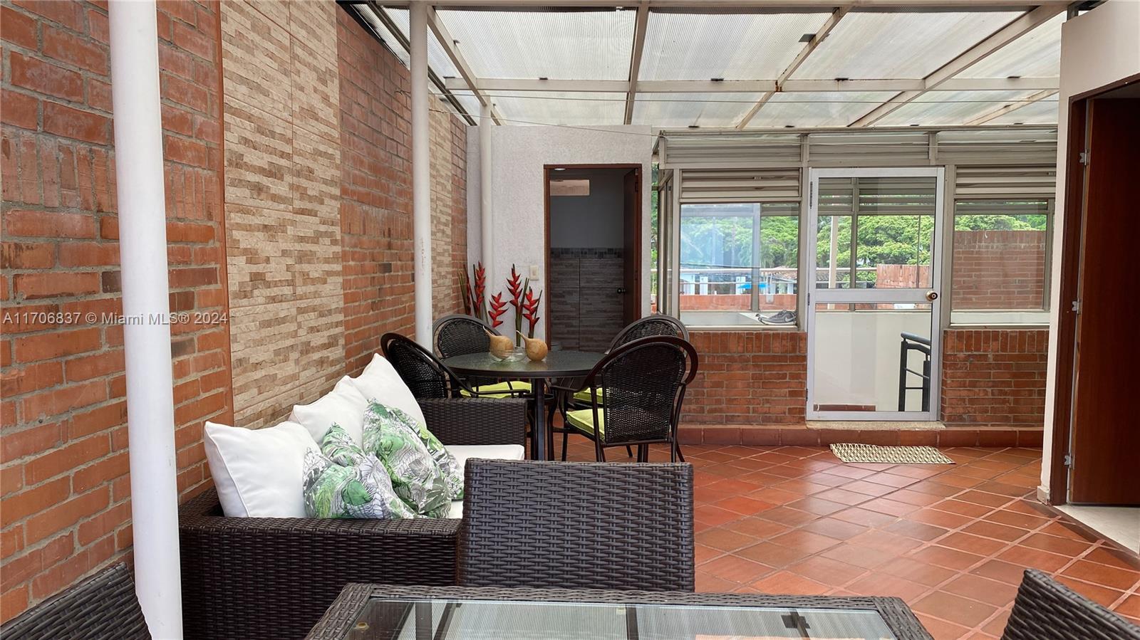9 Avenida 1002 Property Photo 16