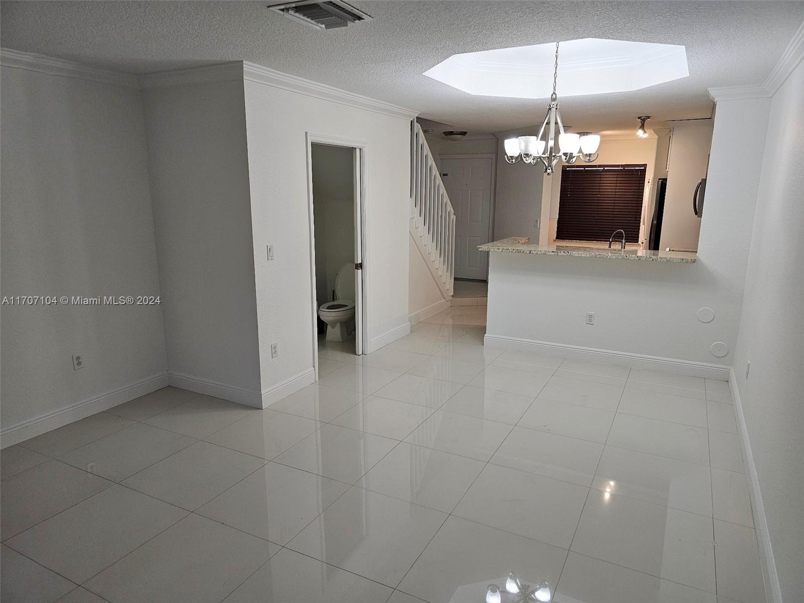 12072 Sw 143rd Ln 3-6 Property Photo 2