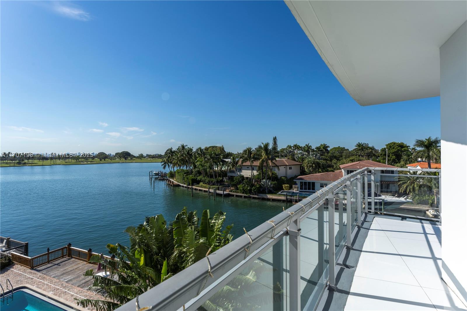9400 W Bay Harbor Dr 401 Property Photo 32