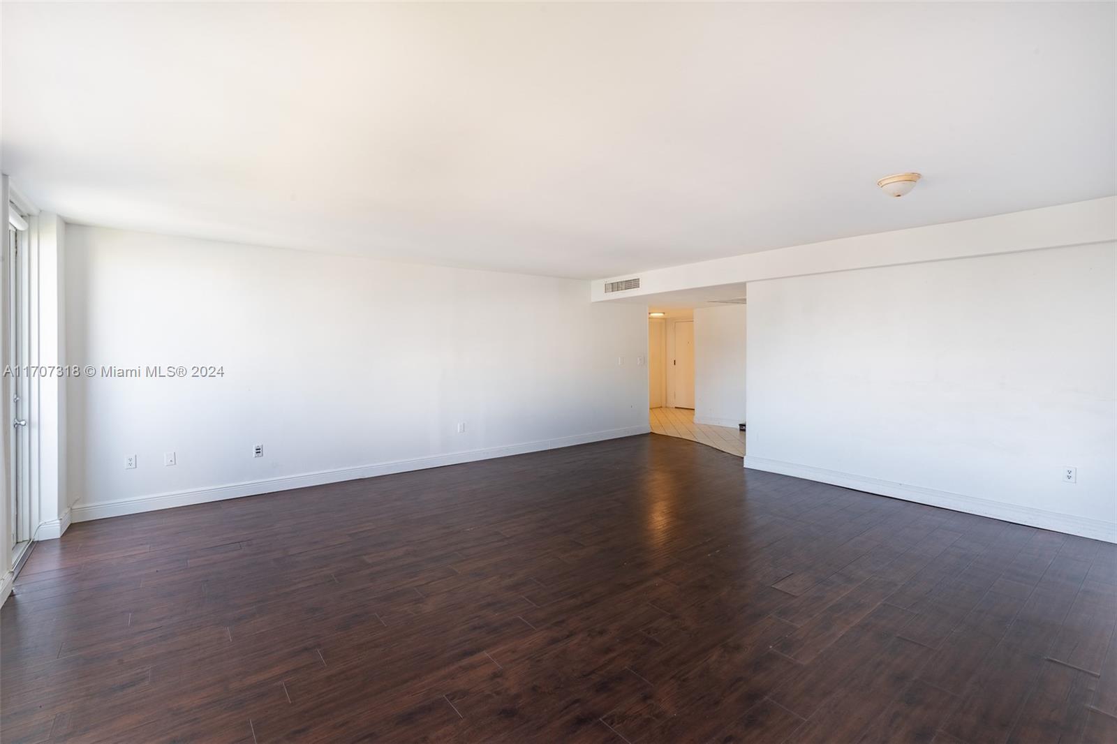 10000 W Bay Harbor Dr 625 Property Photo 11