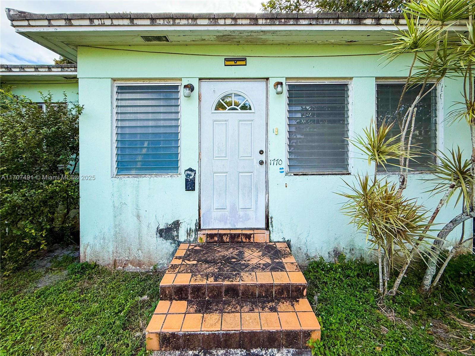 1770 Nw 55th Ter Property Photo 3