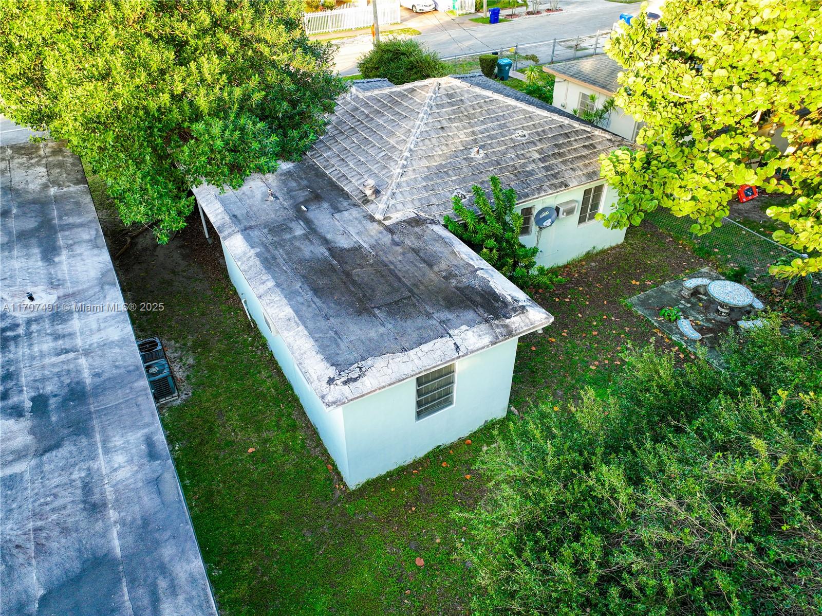 1770 Nw 55th Ter Property Photo 27