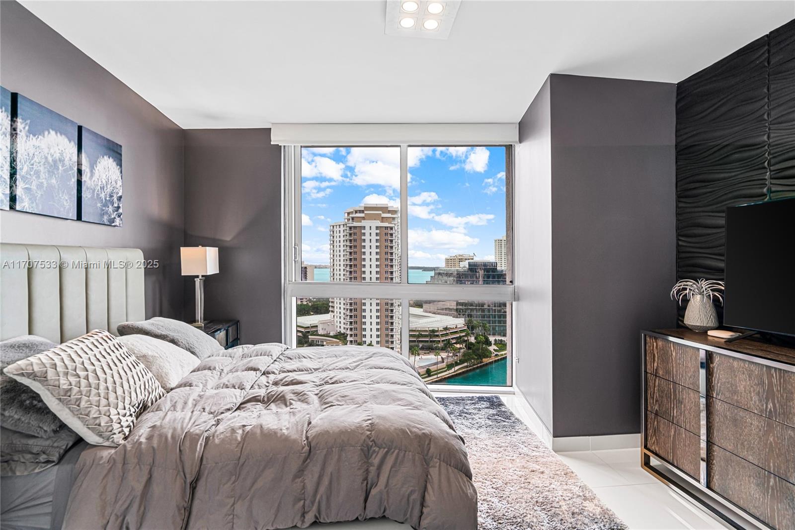 495 Brickell Ave 1702 Property Photo 42