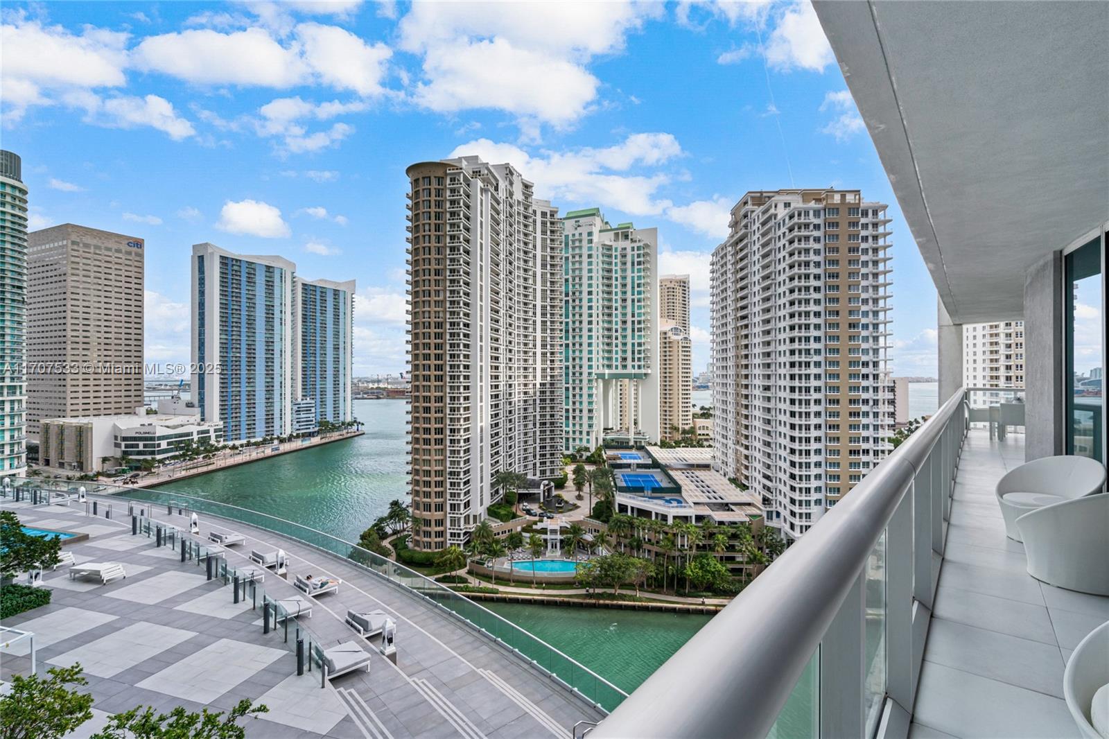 495 Brickell Ave 1702 Property Photo 51