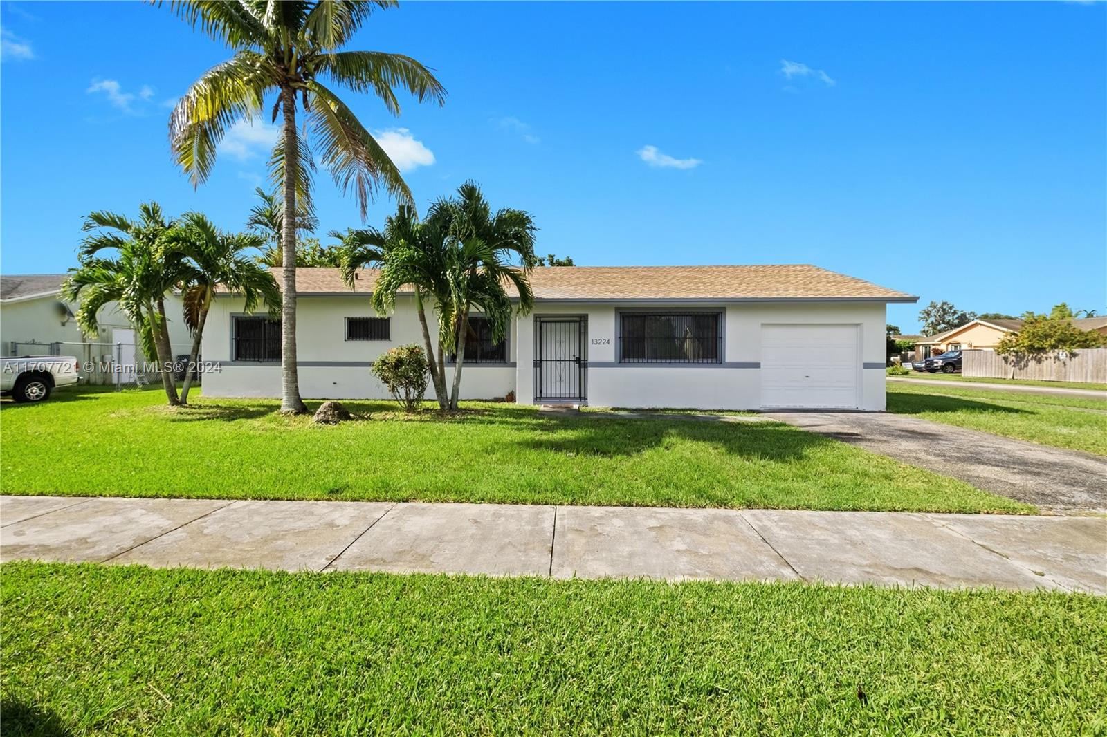 13224 Sw 253rd Ter Property Photo 2