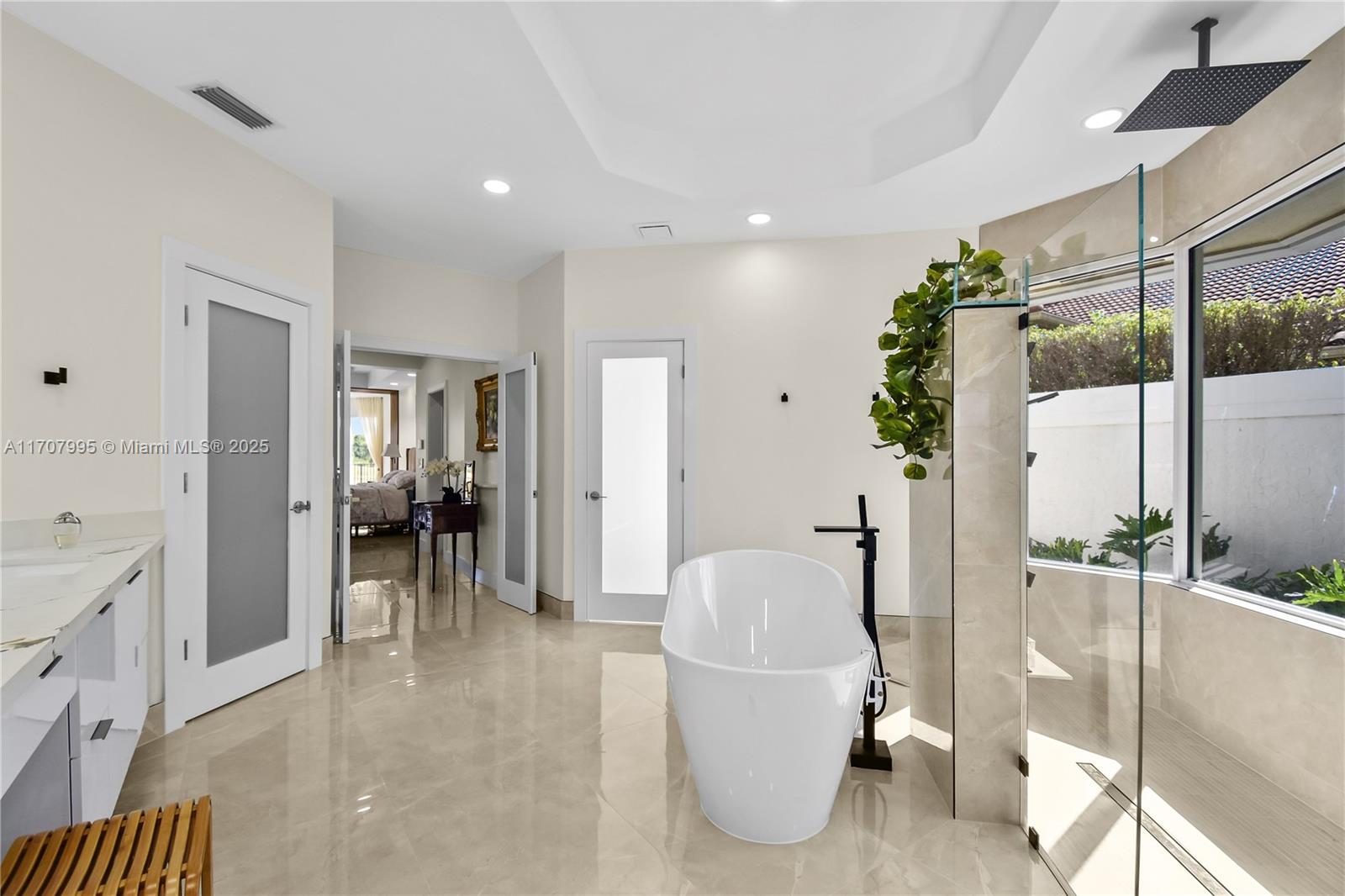 2445 Provence Cir Property Photo 11