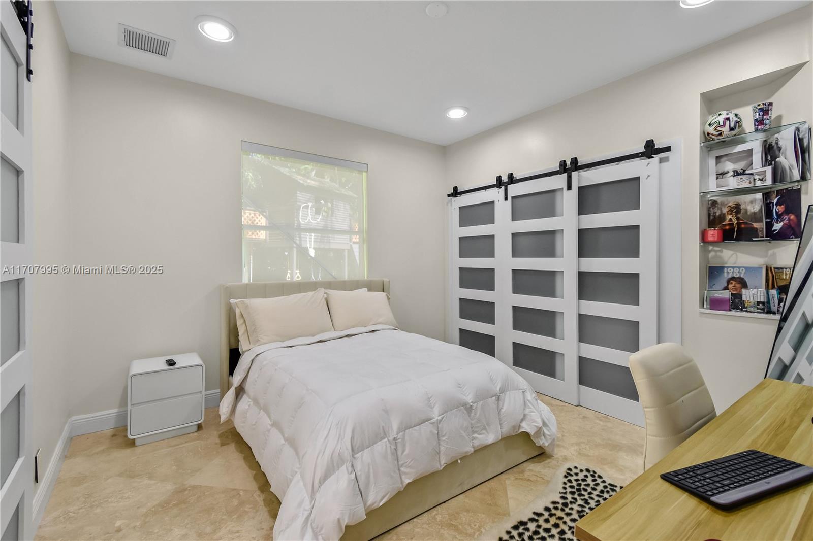 2445 Provence Cir Property Photo 31