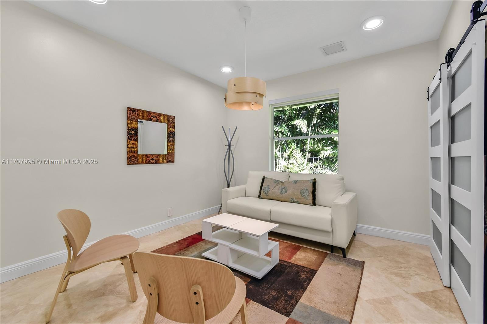 2445 Provence Cir Property Photo 34