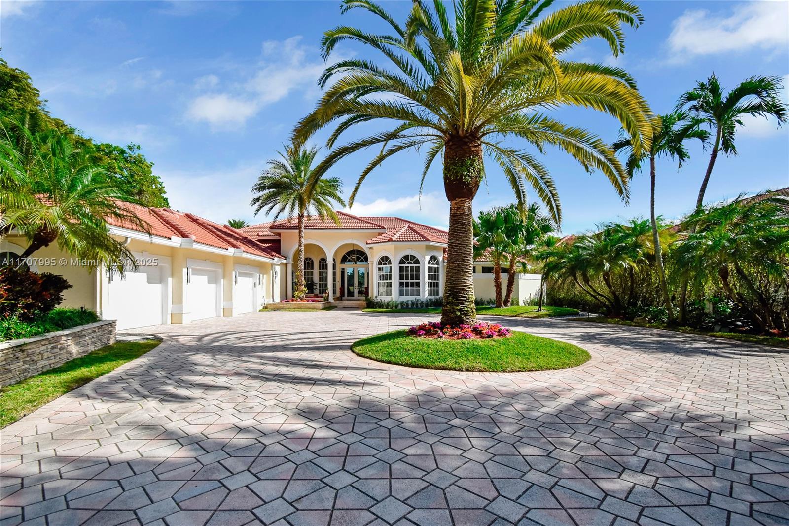 2445 Provence Cir Property Photo 49