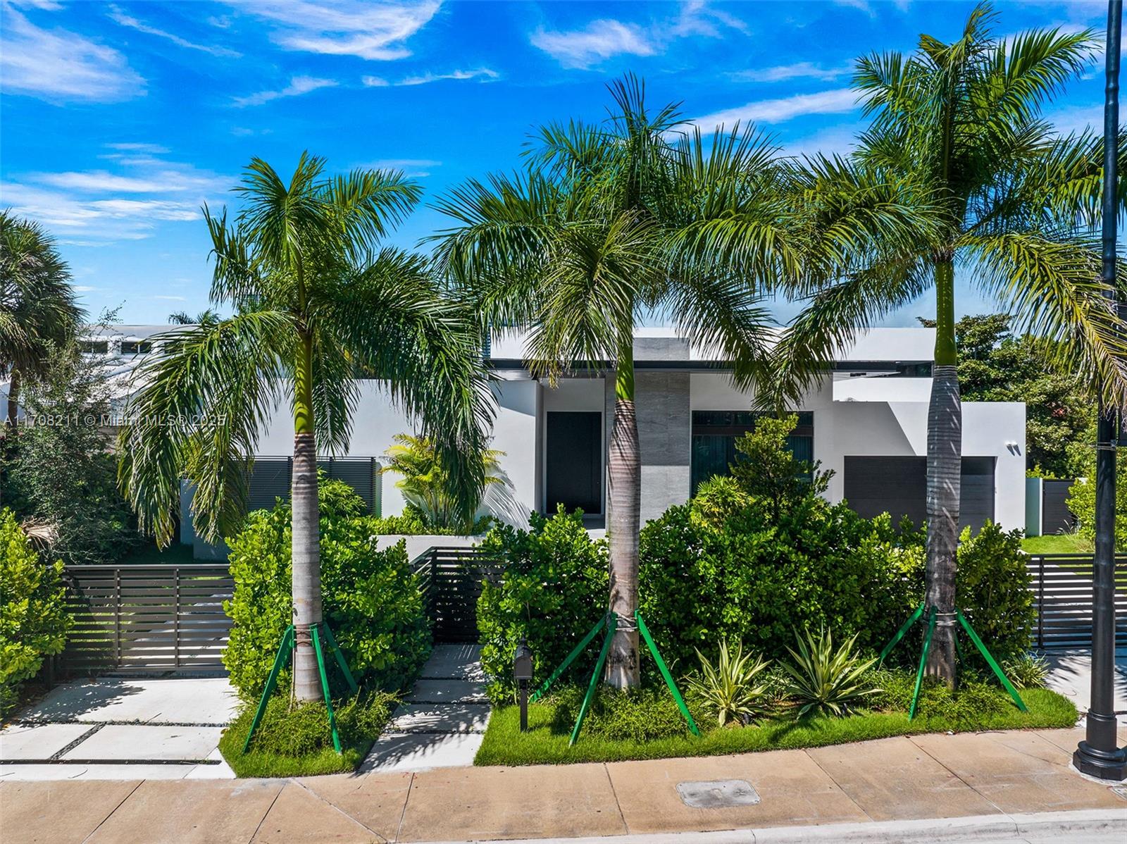 620 Ocean Blvd Property Photo