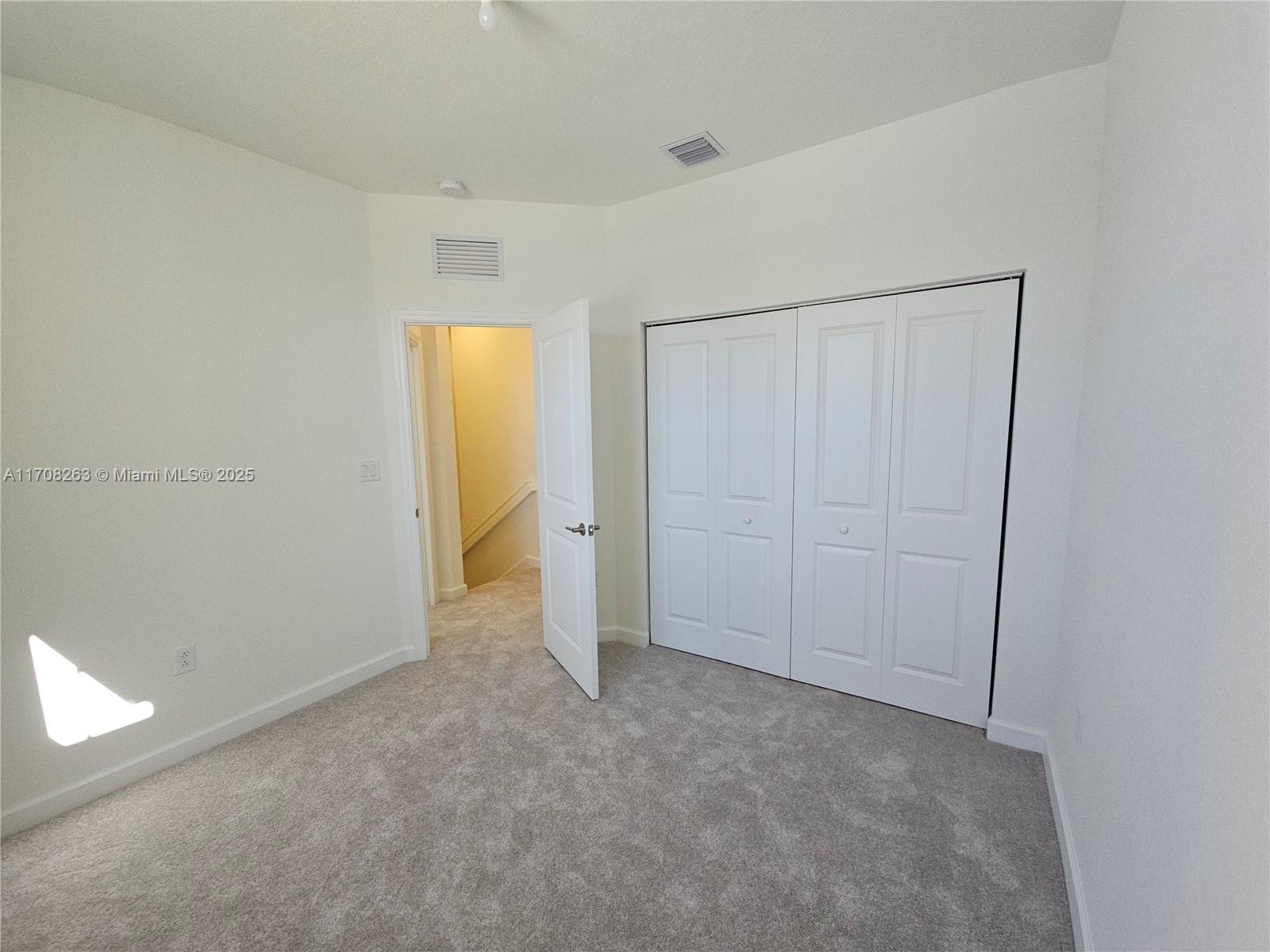 2445 Se 29th St . Property Photo 22