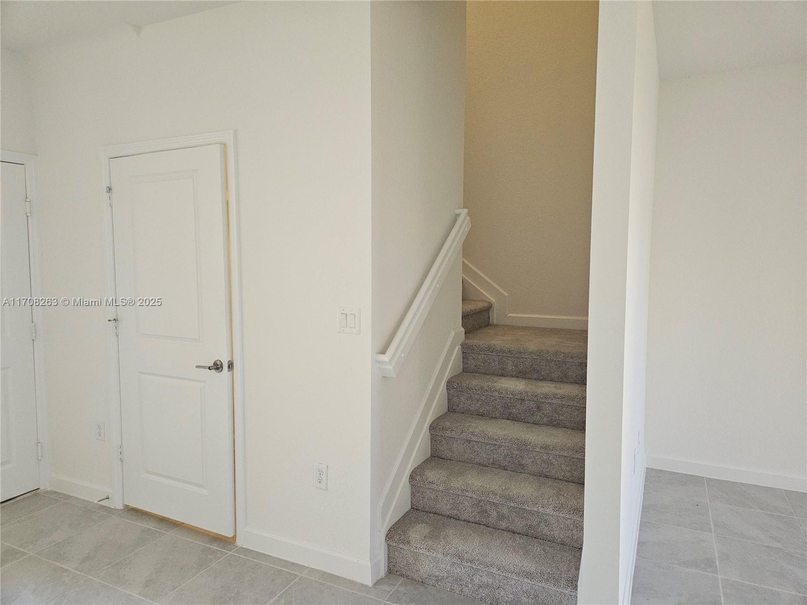 2445 Se 29th St . Property Photo 25