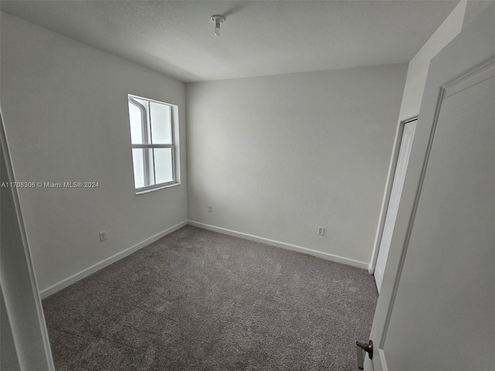 2877 Se 26 Place Property Photo 7
