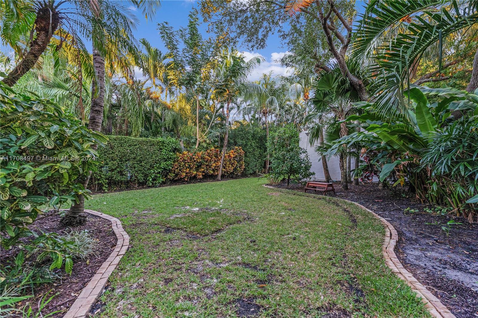 3747 Royal Palm Ave Property Photo 25