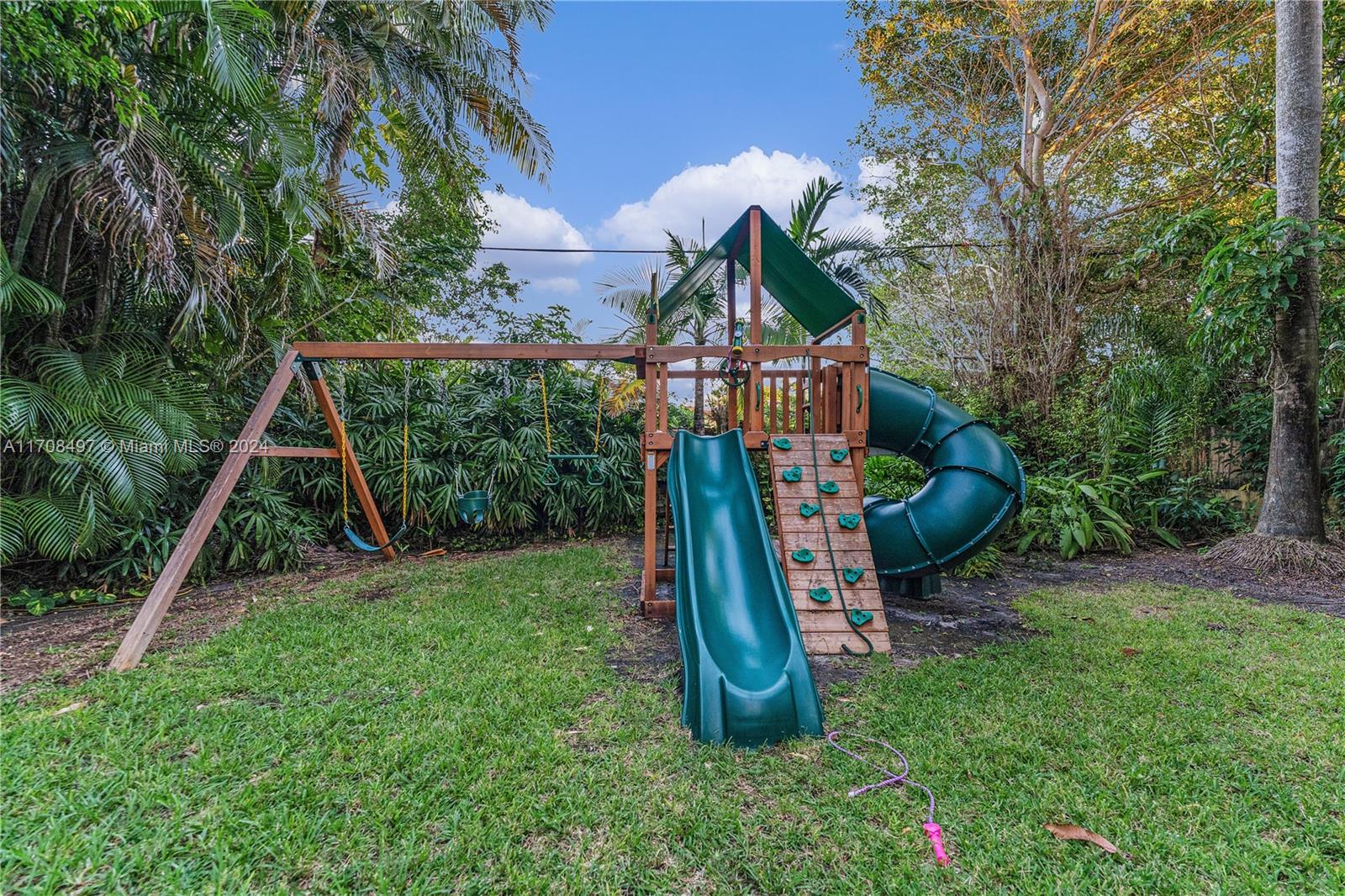 3747 Royal Palm Ave Property Photo 30