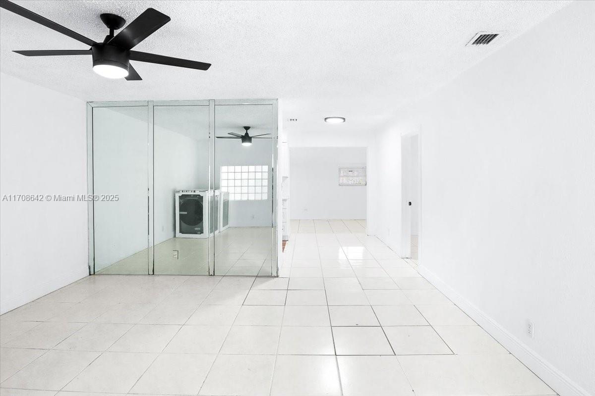 6661 Meade Street Property Photo 6
