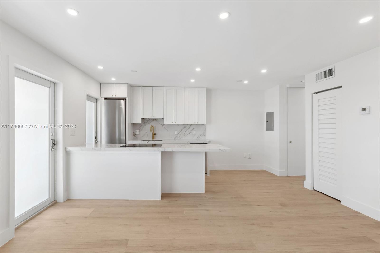 363 Washington Ave 62 Property Photo 4