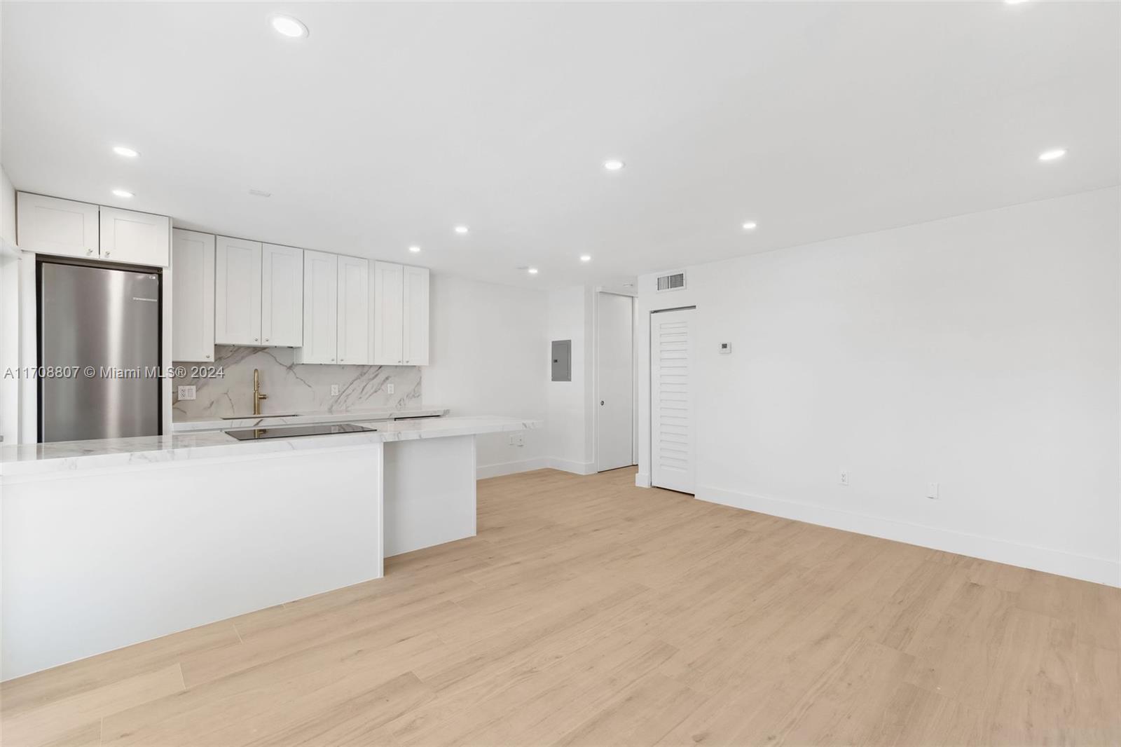 363 Washington Ave 62 Property Photo 5