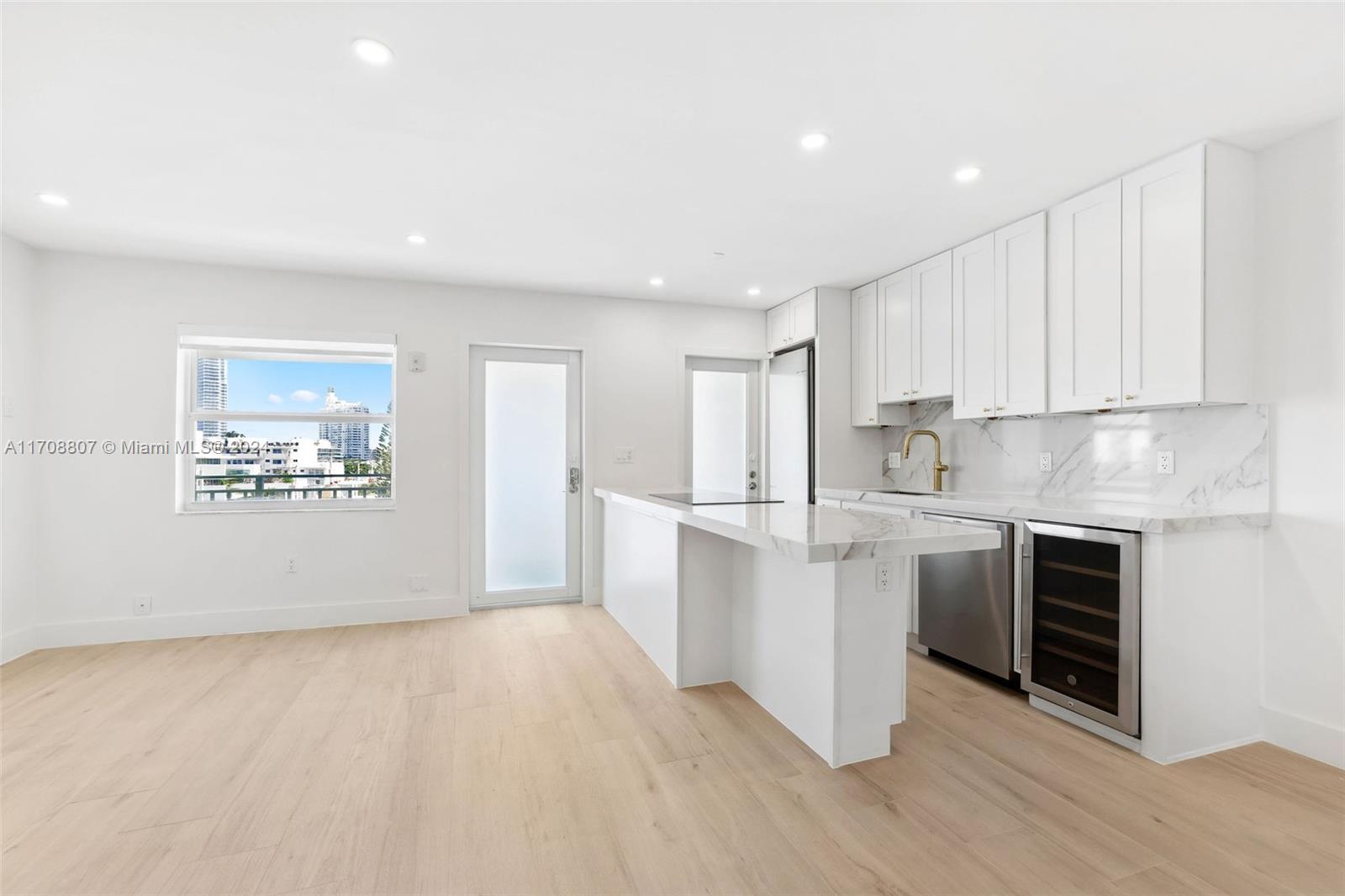 363 Washington Ave 62 Property Photo 6