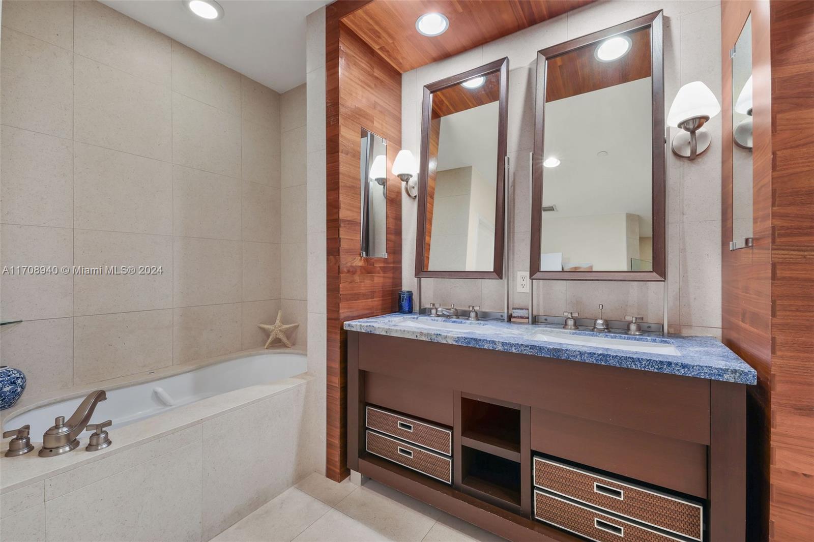 6799 Collins Ave 207 Property Photo 19