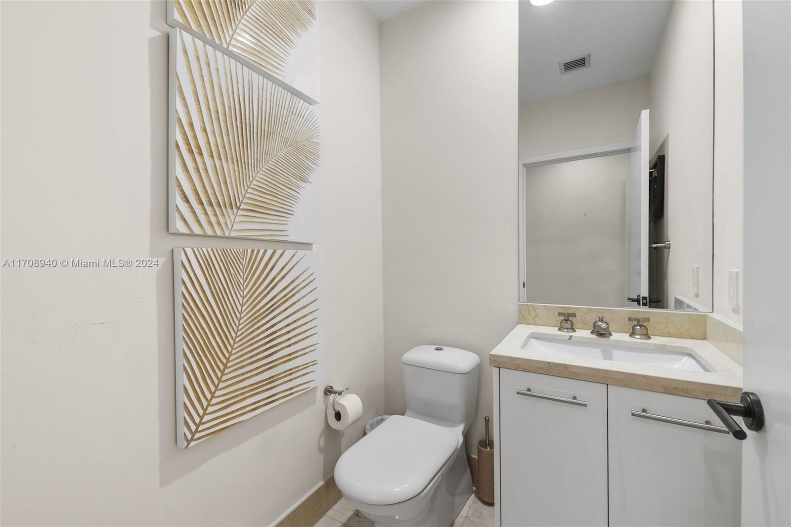 6799 Collins Ave 207 Property Photo 24