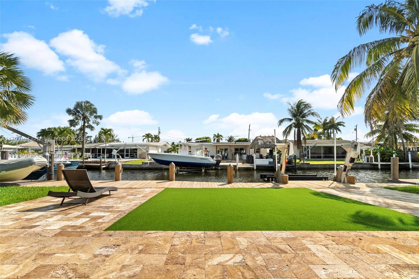 947 Nautilus Isle 0 Property Photo 2