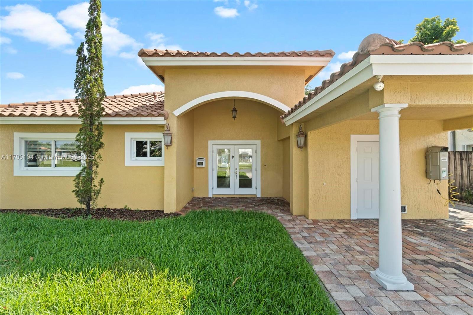 947 Nautilus Isle 0 Property Photo 4