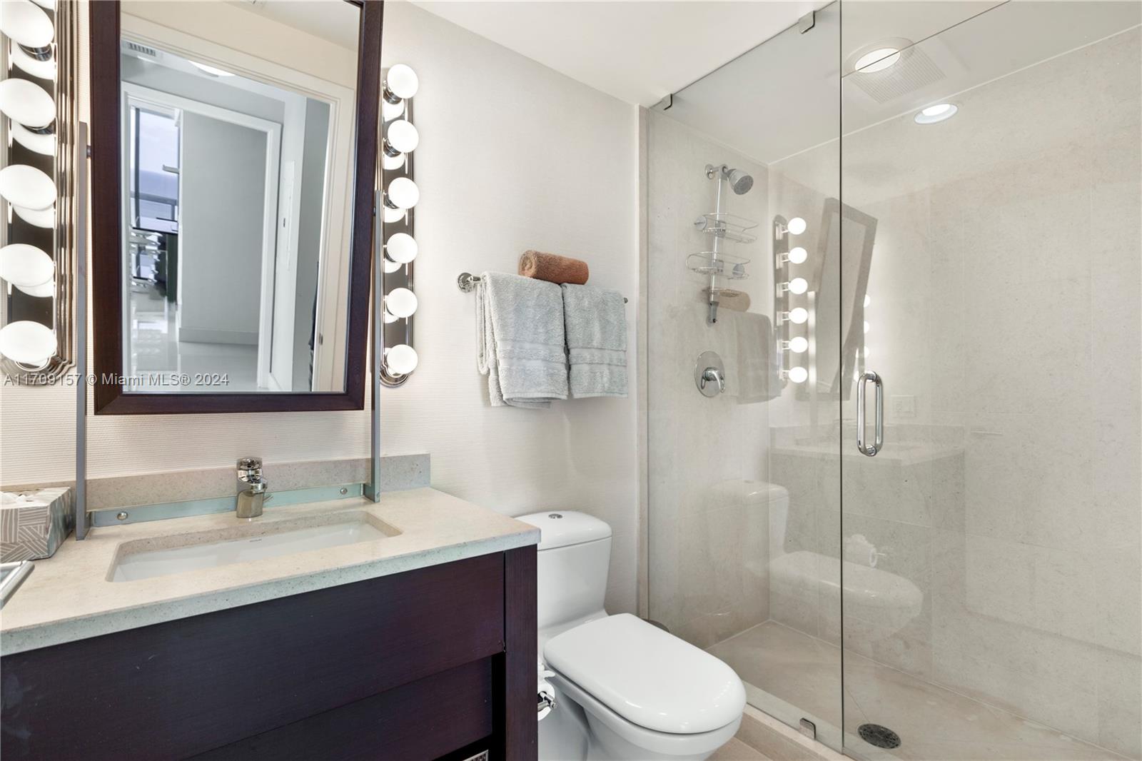 6899 Collins Ave 1508 Property Photo 13