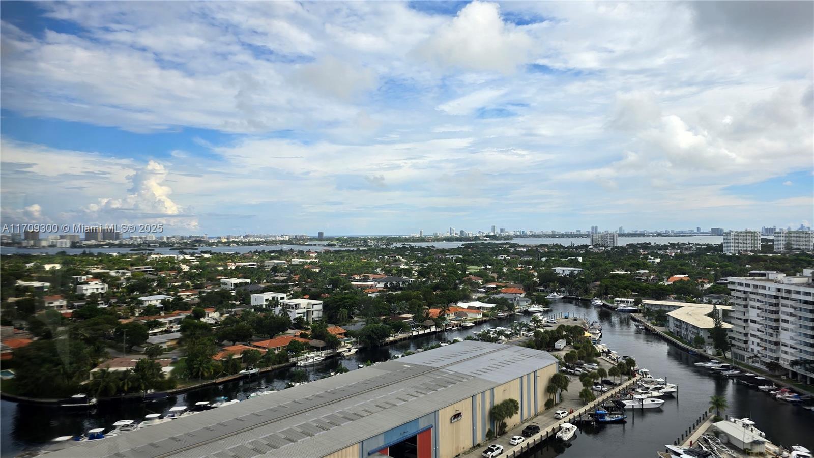 13499 Biscayne Blvd Cut3 #3 Property Photo 2