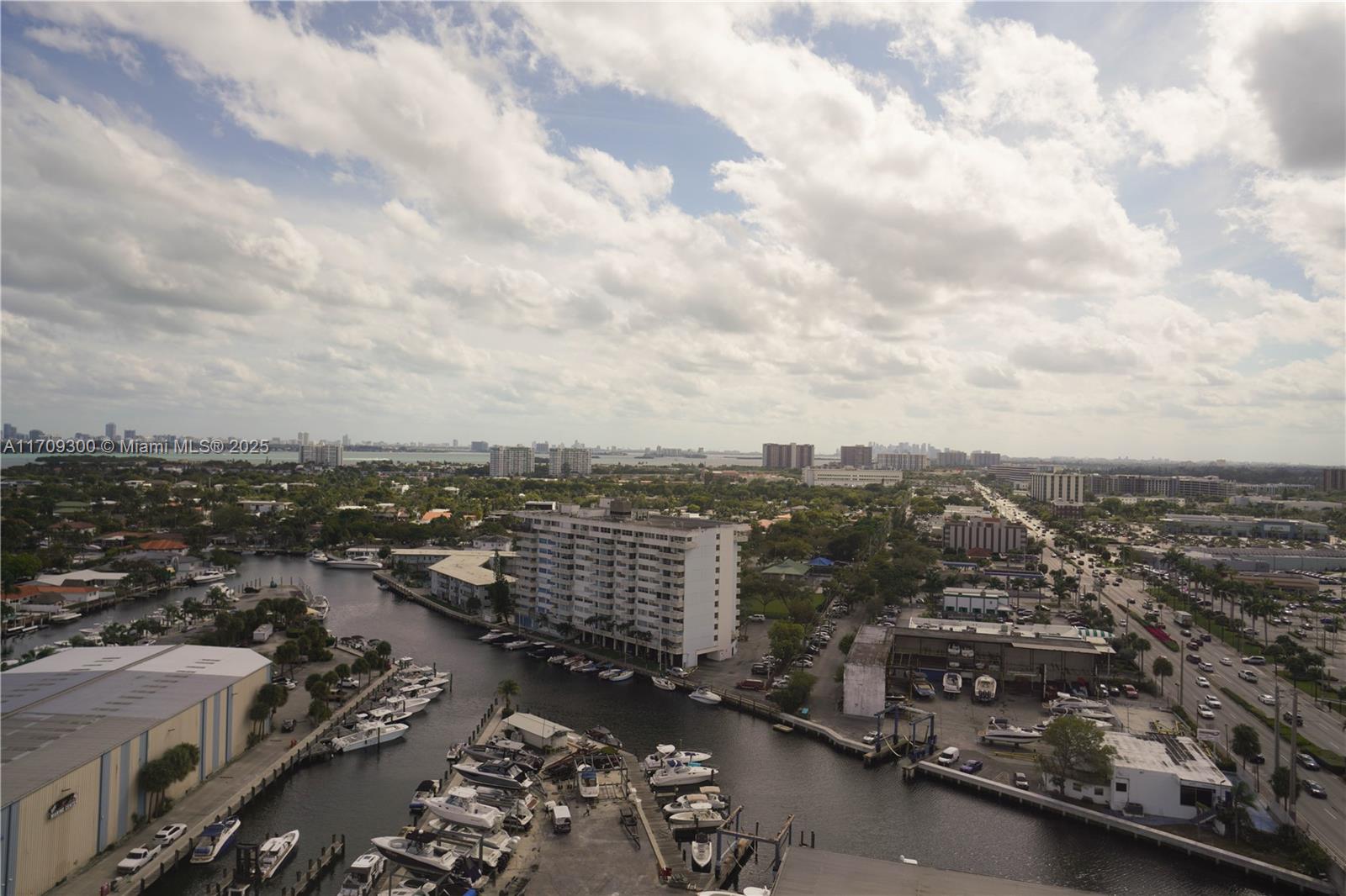 13499 Biscayne Blvd Cut3 #3 Property Photo 3
