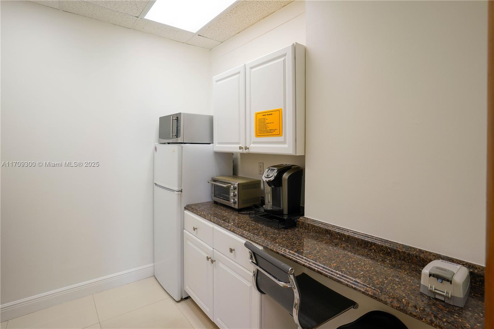 13499 Biscayne Blvd Cut3 #3 Property Photo 8