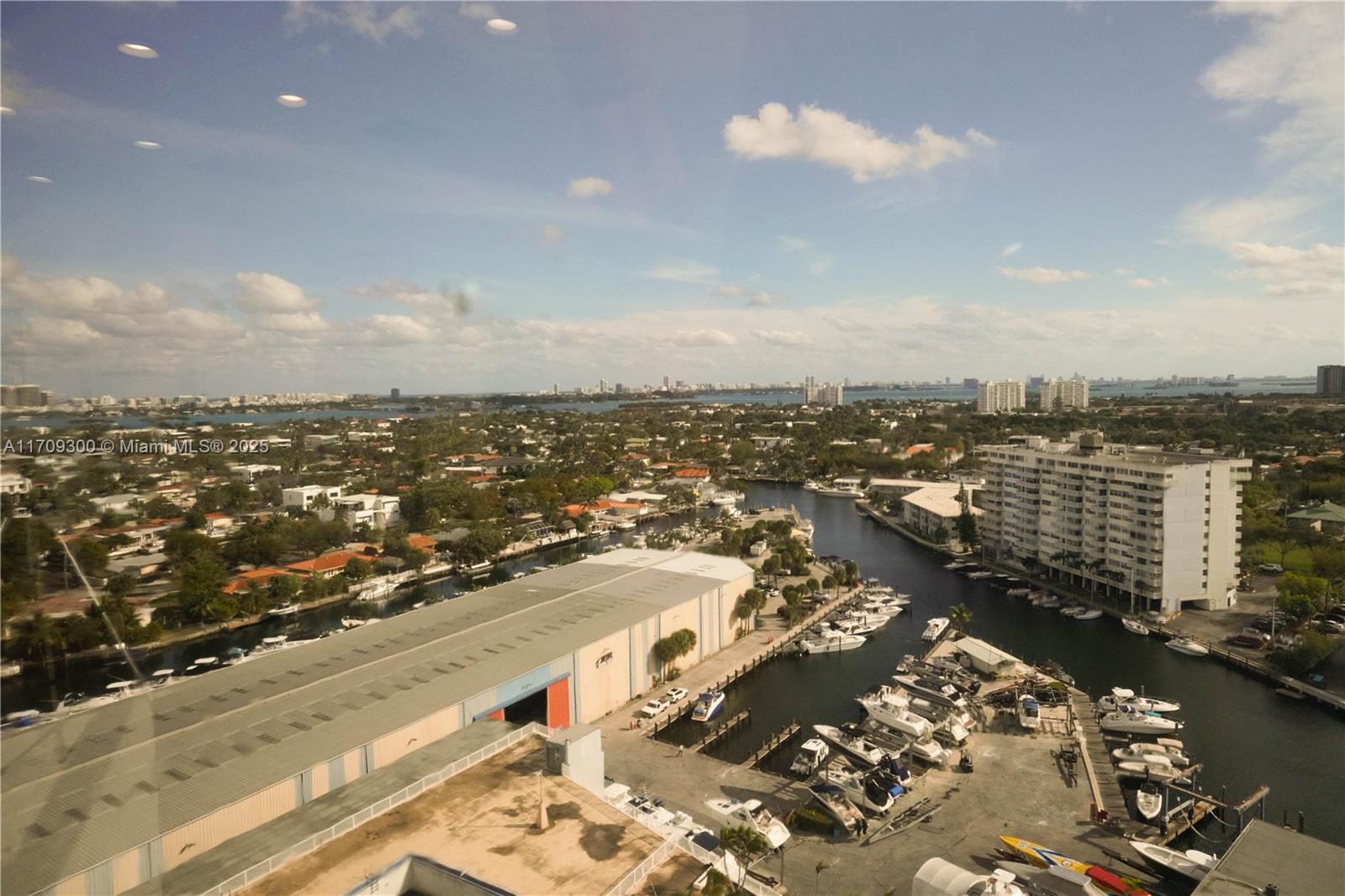 13499 Biscayne Blvd Cut3 #3 Property Photo 16
