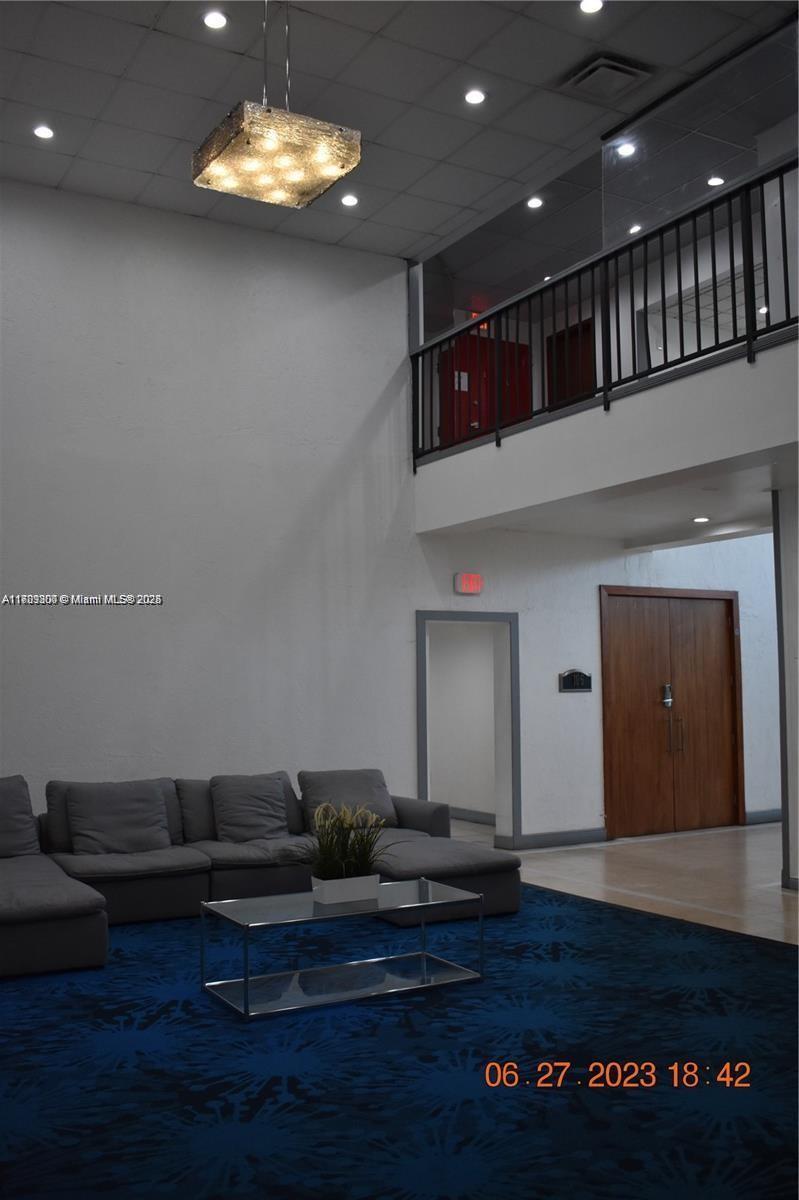 13499 Biscayne Blvd Cut3 #3 Property Photo 18