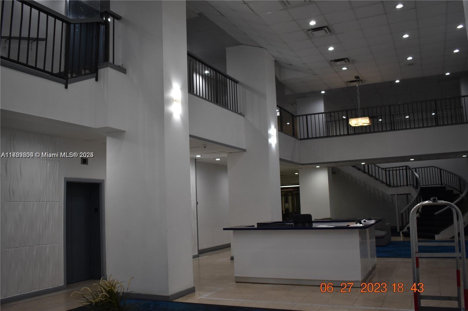 13499 Biscayne Blvd Cut3 #3 Property Photo 19