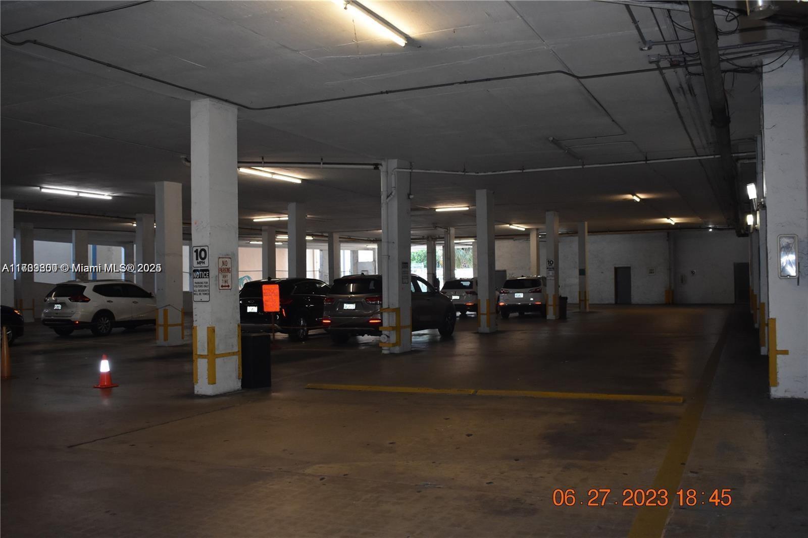 13499 Biscayne Blvd Cut3 #3 Property Photo 30
