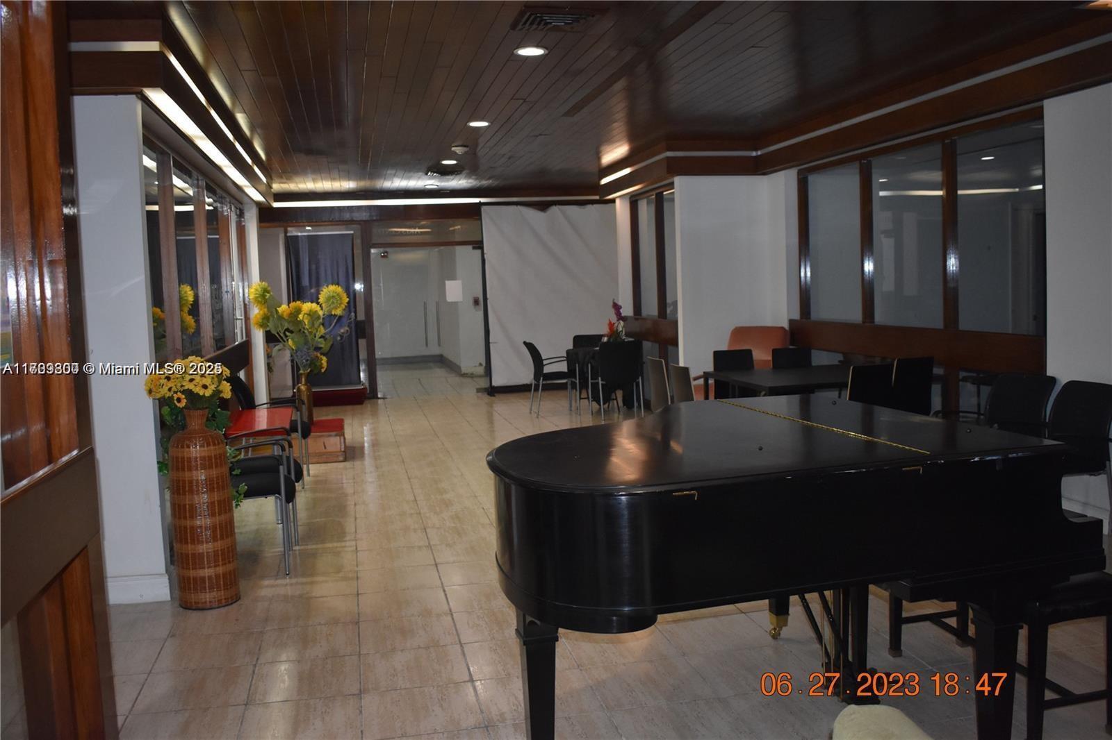 13499 Biscayne Blvd Cut3 #3 Property Photo 35