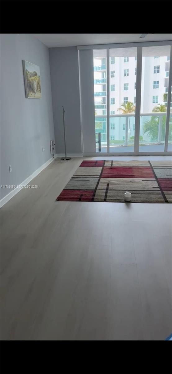 7900 Harbor Island Dr 806 Property Photo 5